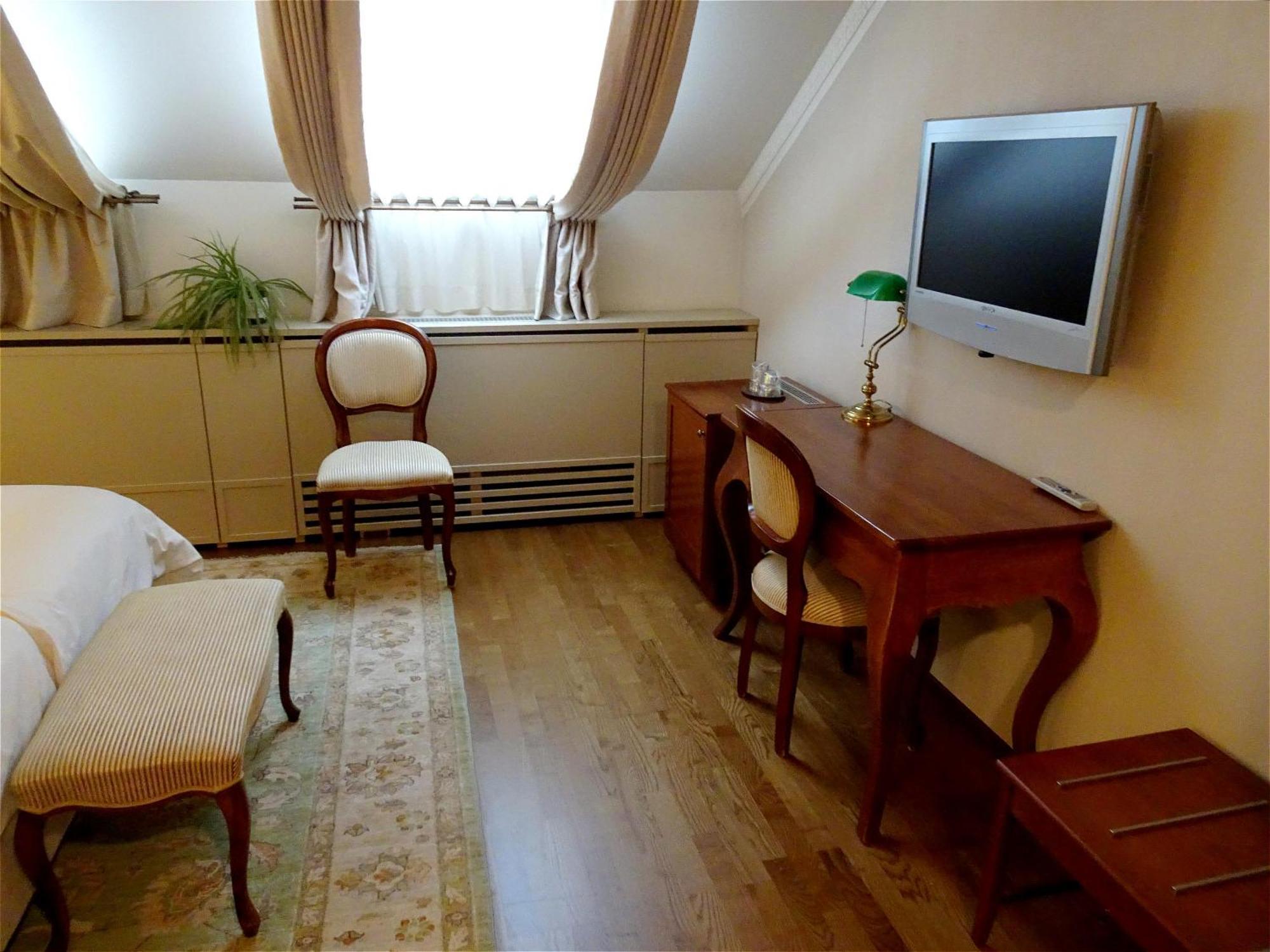 Hotel Mitra, Story Hotels Ptuj Bagian luar foto