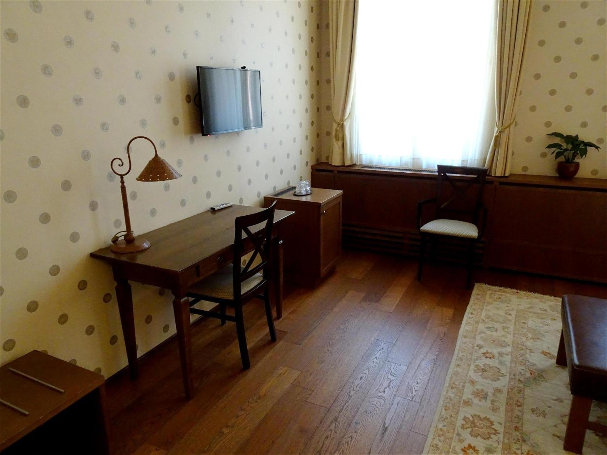 Hotel Mitra, Story Hotels Ptuj Bagian luar foto