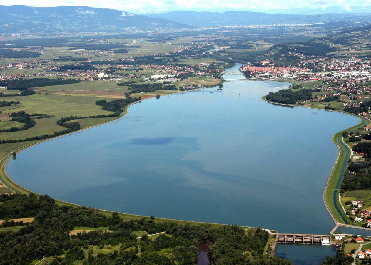 Hotel Mitra, Story Hotels Ptuj Bagian luar foto